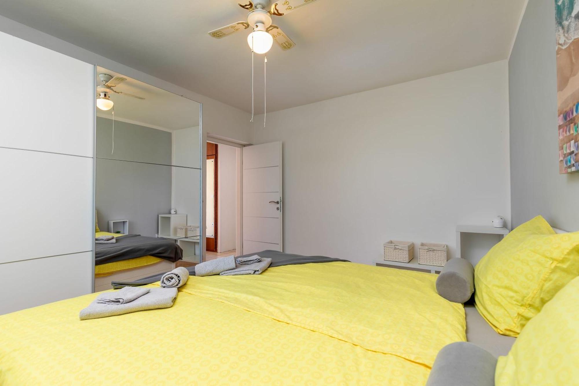 Two-bedroom App 'castegner' With Garden & Free Parking * Pula